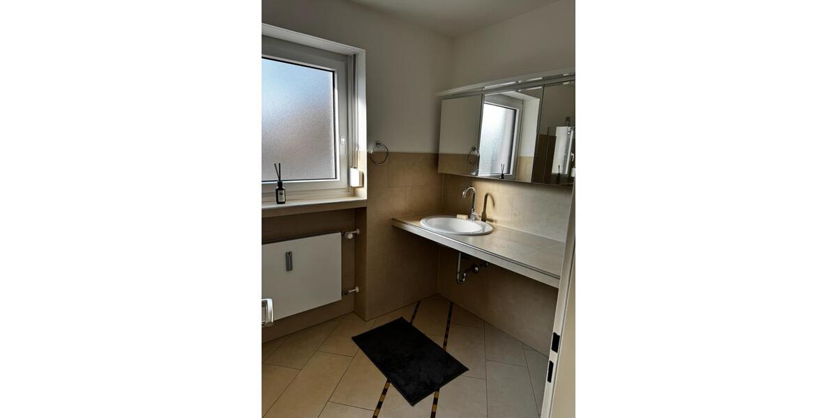 Etagenwohnung Grasbrunn - 2 Zimmer, 62 m&sup2;, 2.200&euro; | Angebot:26582353