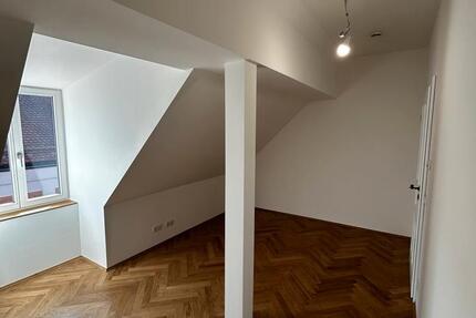 Wohnung Regensburg Kumpfmühl - 1 Zimmer, 120 m&sup2;, 850&euro; | Angebot:25842127