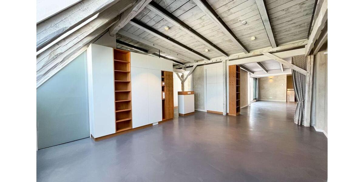 Dachgeschoßwohnung Berlin Pankow - 4 Zimmer, 154 m&sup2;, 3.542&euro; | Angebot:26002266