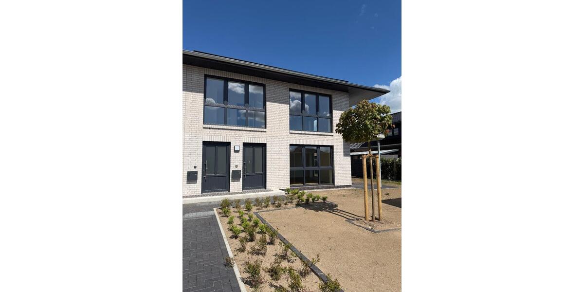 Etagenwohnung Heide - 5 Zimmer, 113 m&sup2;, 1.525&euro; | Angebot:26478753