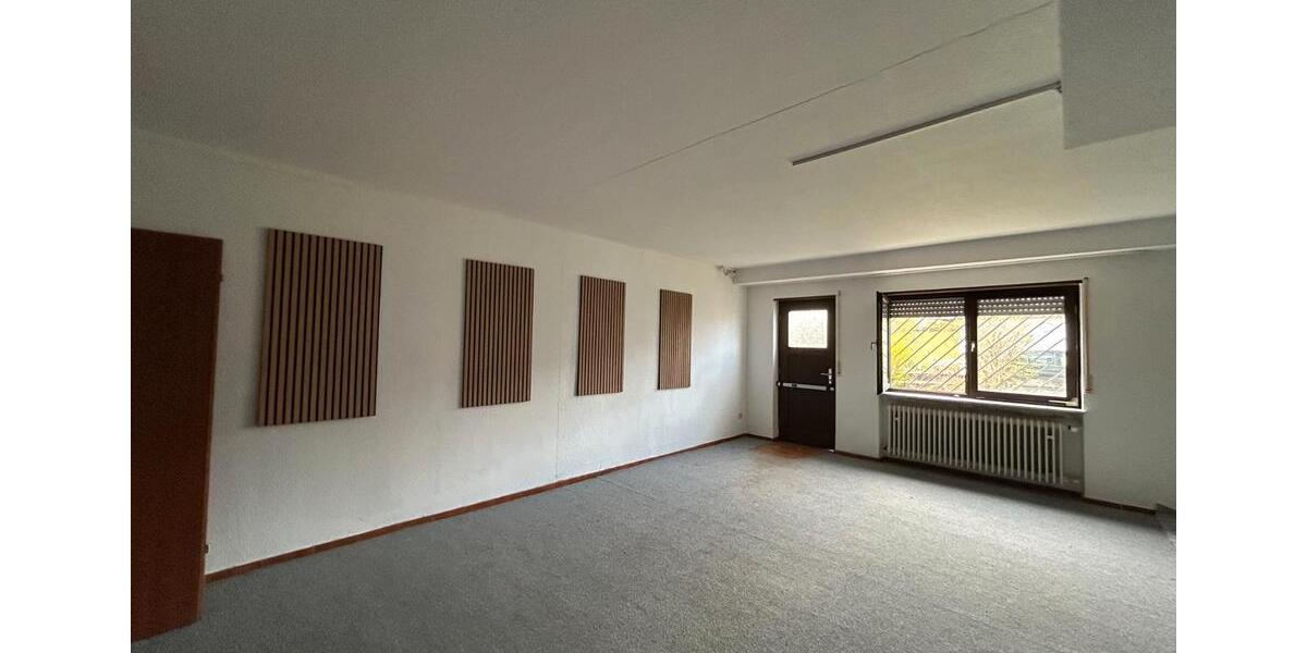 Etagenwohnung Kirchheimbolanden - 7 Zimmer, 200 m&sup2;, 2.000&euro; | Angebot:25978900