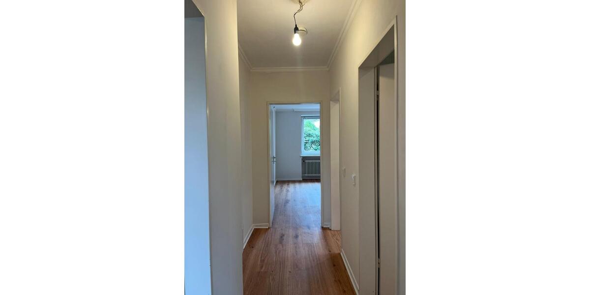 Erdgeschoßwohnung Hamburg Wandsbek - 4 Zimmer, 121 m&sup2;, 2.175&euro; | Angebot:26678163