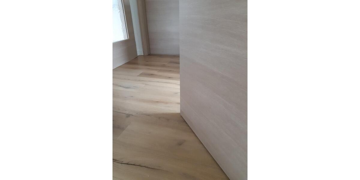 Dachgeschoßwohnung Lunzenau - 2 Zimmer, 43 m&sup2;, 250&euro; | Angebot:18969706