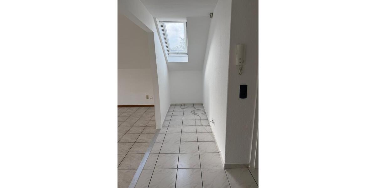 Dachgeschoßwohnung Versmold - 2 Zimmer, 73 m&sup2;, 580&euro; | Angebot:25223673