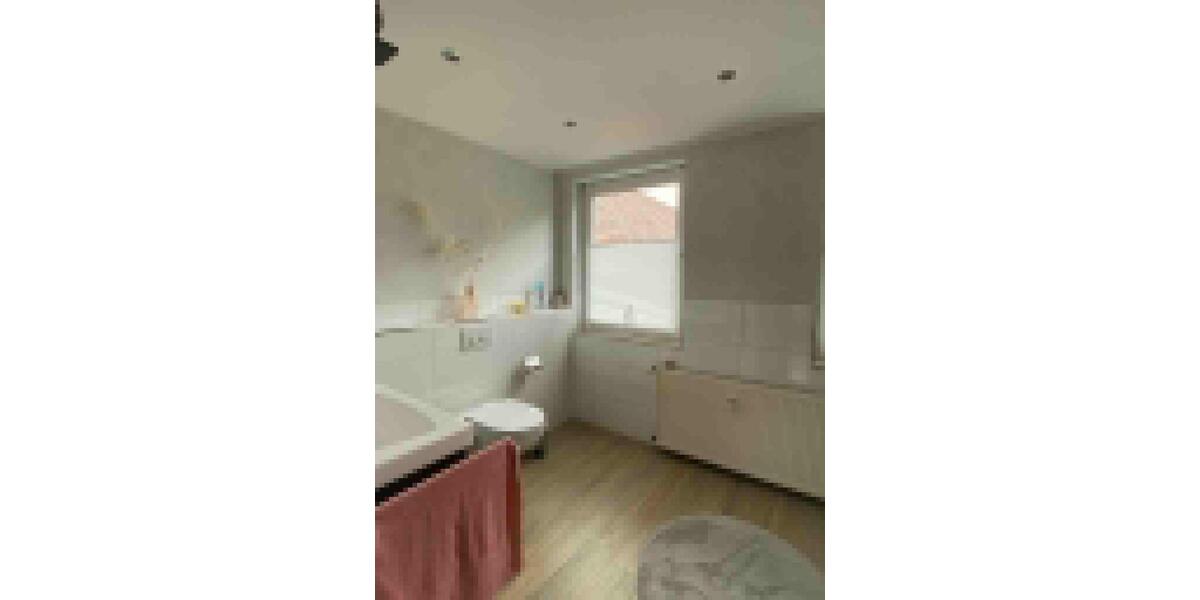 Dachgeschoßwohnung Höxter - 2 Zimmer, 75 m&sup2;, 490&euro; | Angebot:25963728