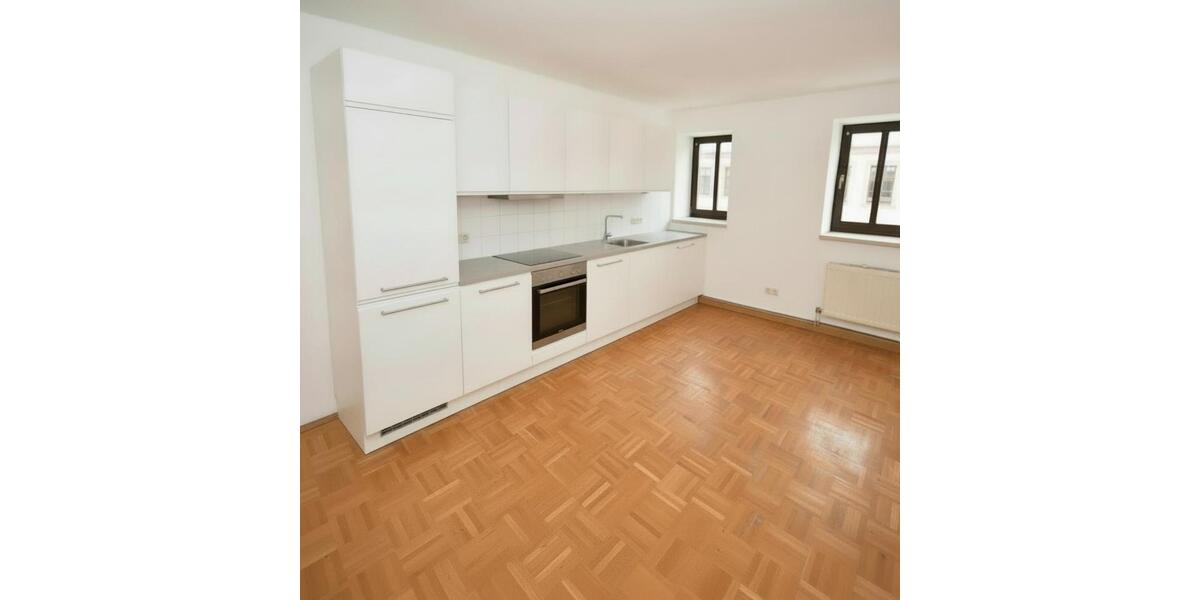 Etagenwohnung Rochlitz - 4 Zimmer, 98 m&sup2;, 725&euro; | Angebot:25366571