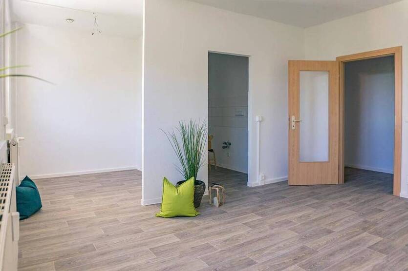 Kleine 1-Raum-Wohnung mit Wannenbad