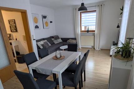 Tittmoning: Helle 4 Zimmerwhg. (OGDG) ab 01.04.26 zu vermieten 4 zimmer