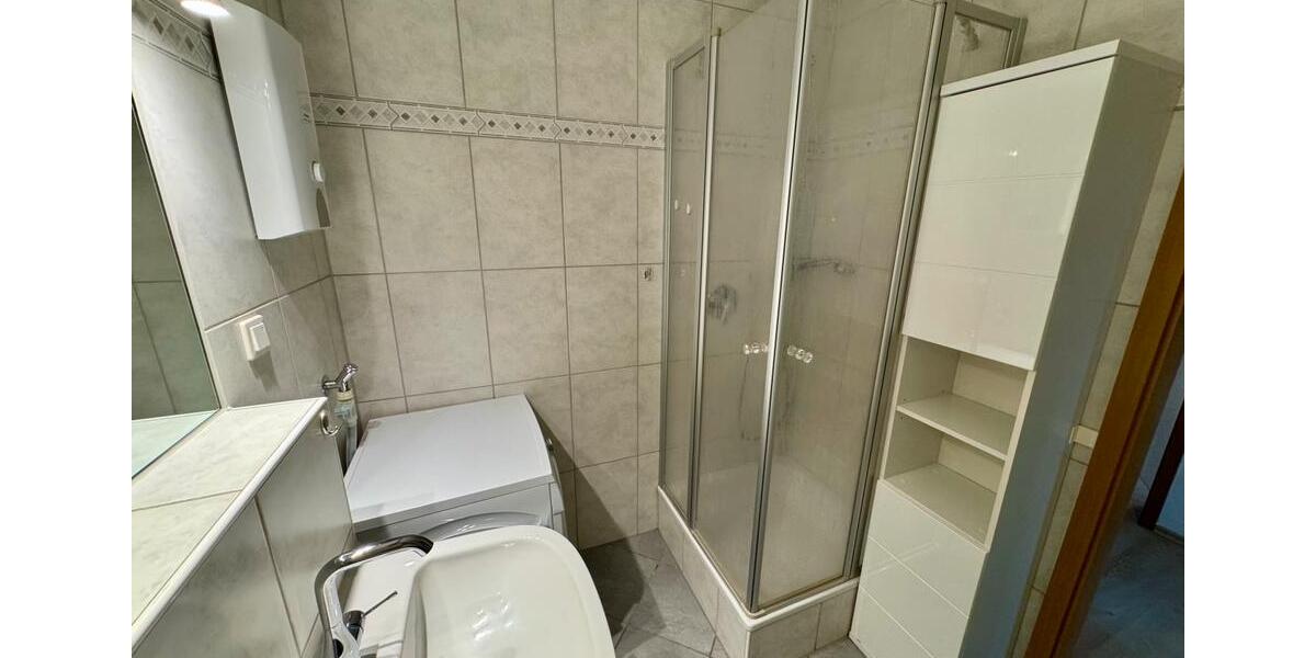 Wohnen auf Zeit Langenfeld (Rheinland) - 2 Zimmer, 65 m&sup2;, 15&euro; | Angebot:26039293