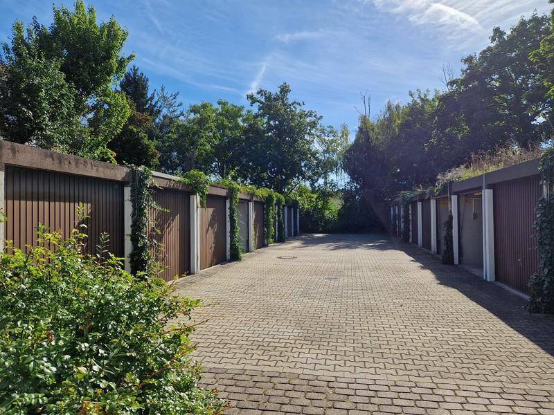 Ihr Platz zum Wohlfühlen: 3,5-Zimmer-LoggiaWohnung mit Garage & EBK in Nürnberg-Kleinreuth zur Miete