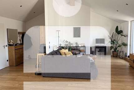 Wohnung Neuhaus - 3 Zimmer, 126 m&sup2;, 1.090&euro; | Angebot:25198683