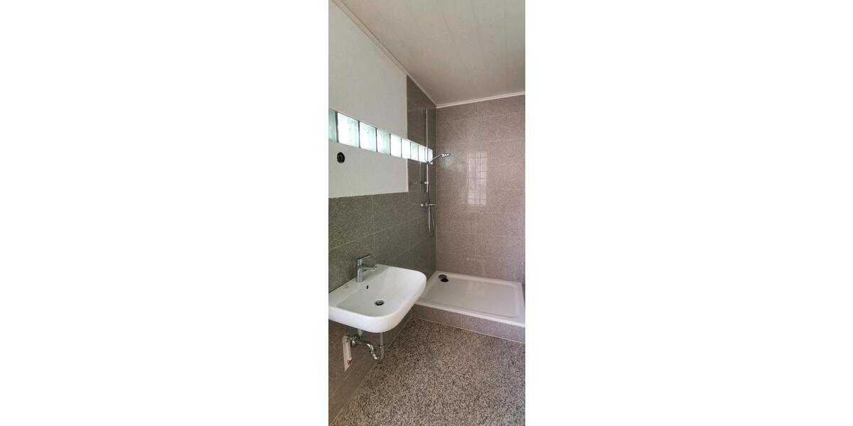 Erdgeschoßwohnung Albstadt - 2 Zimmer, 70 m&sup2;, 520&euro; | Angebot:26641471