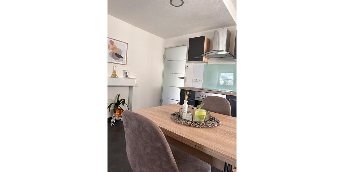 Dachgeschoßwohnung Kornwestheim - 2 Zimmer, 55 m&sup2;, 980&euro; | Angebot:26147811