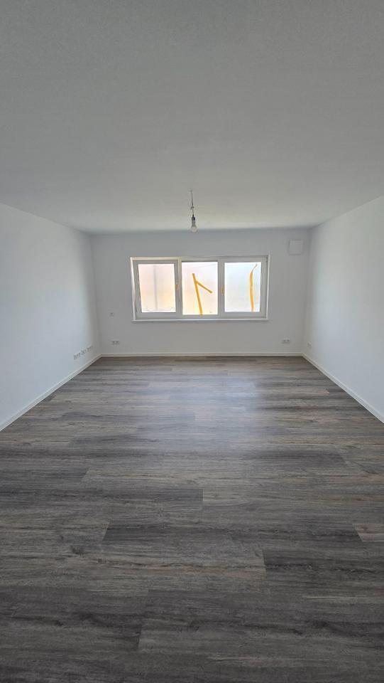 Erstbezug nach Kernsanierung: 3,5-Raum-Wohnung mit gehobener Auss