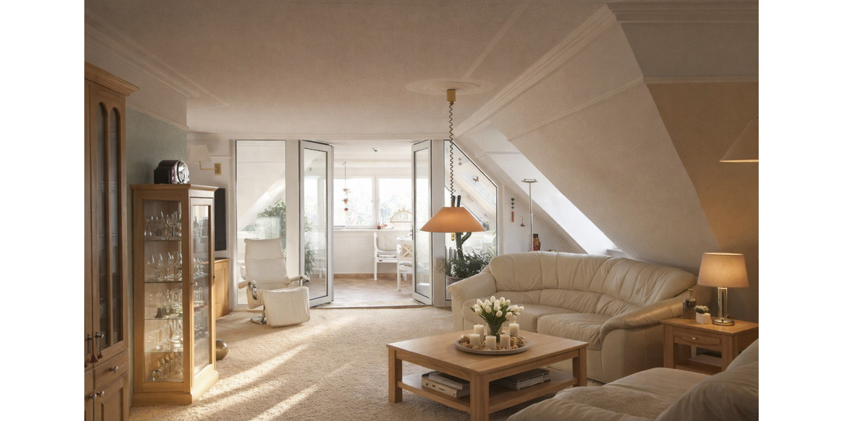 Dachgeschoßwohnung Demmin - 5 Zimmer, 155 m&sup2;, 999&euro; | Angebot:25852766