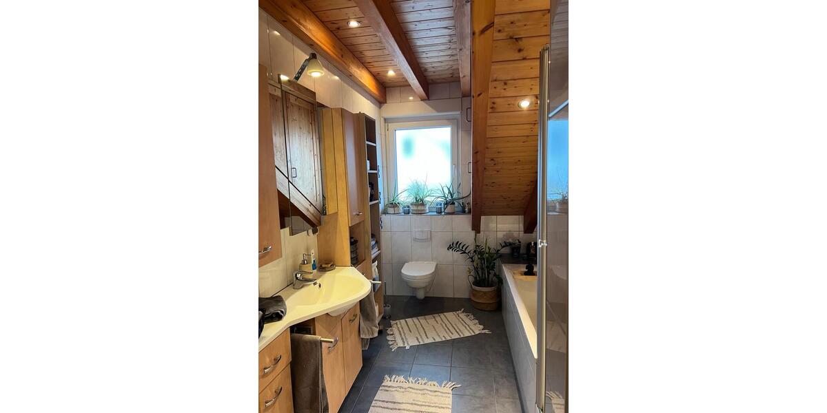 Helle 3 Zimmer–Wohnung mit Studio & Balkon 4 zimmer