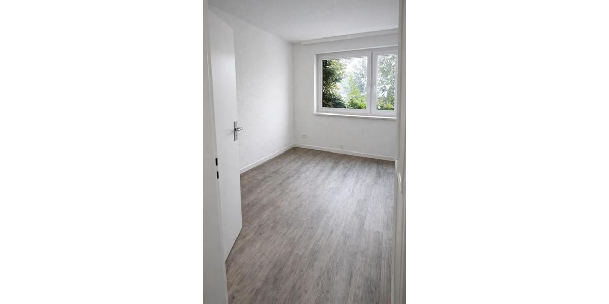 Moderne 3 Zimmerwohnung mit Garten und Fußbodenheizung 3 zimmer
