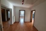 Dachgeschoßwohnung Osterhofen - 4 Zimmer, 111 m&sup2;, 800&euro; | Angebot:24806385