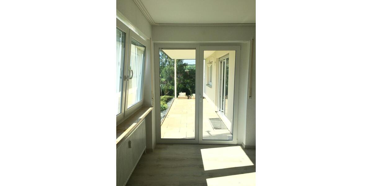 4,5 (6) Zimmer Terrassen Wohnung EG Garage EBK Kamin 5 zimmer