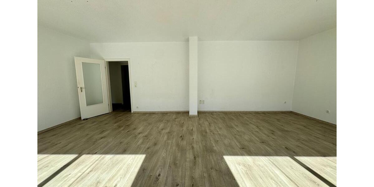 Etagenwohnung Nienburg (Weser) - 4 Zimmer, 107 m&sup2;, 990&euro; | Angebot:25864137