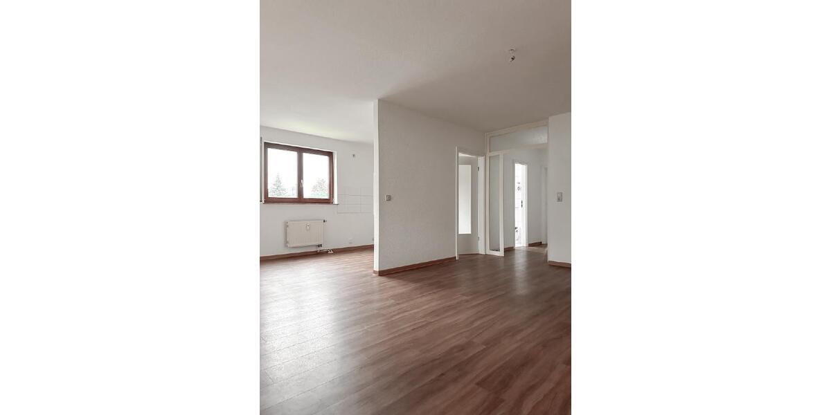 Erdgeschoßwohnung Glauchau - 2 Zimmer, 72 m&sup2;, 460&euro; | Angebot:23294027