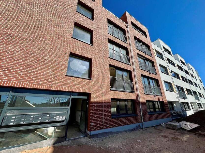 Großzügige, möblierte 1-Zimmer-Wohnung zum Erstbezug!