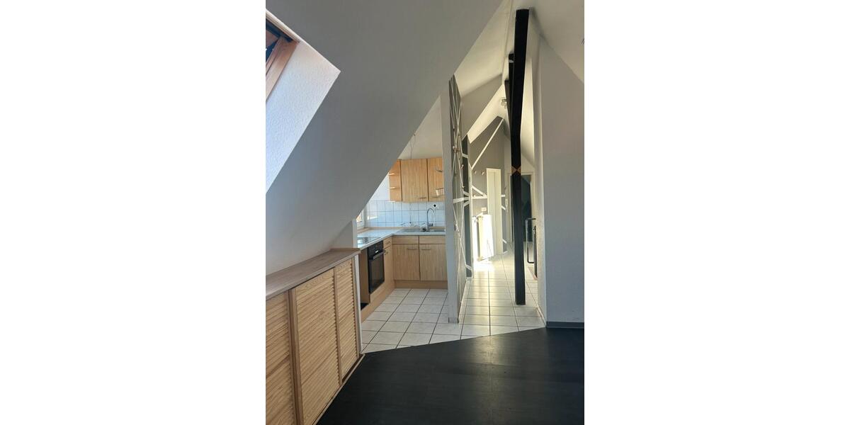 Dachgeschoßwohnung Neukieritzsch - 3 Zimmer, 71 m&sup2;, 600&euro; | Angebot:25986541