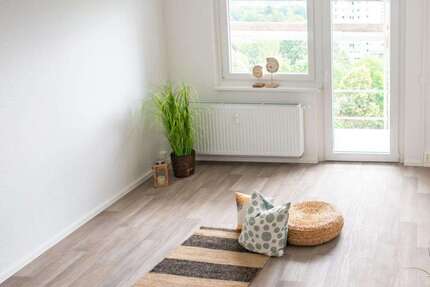 Wohnung Chemnitz Markersdorf - 1 Zimmer, 36 m&sup2;, 255&euro; | Angebot:26205363