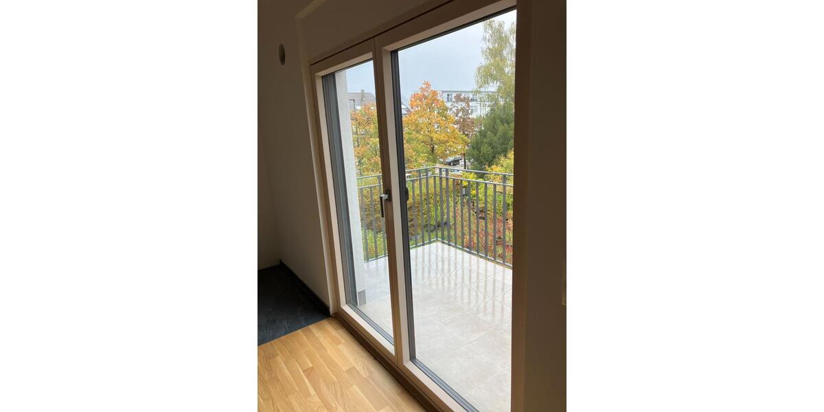 Dachgeschoßwohnung Grafrath - 3 Zimmer, 67 m&sup2;, 2.100&euro; | Angebot:24524231