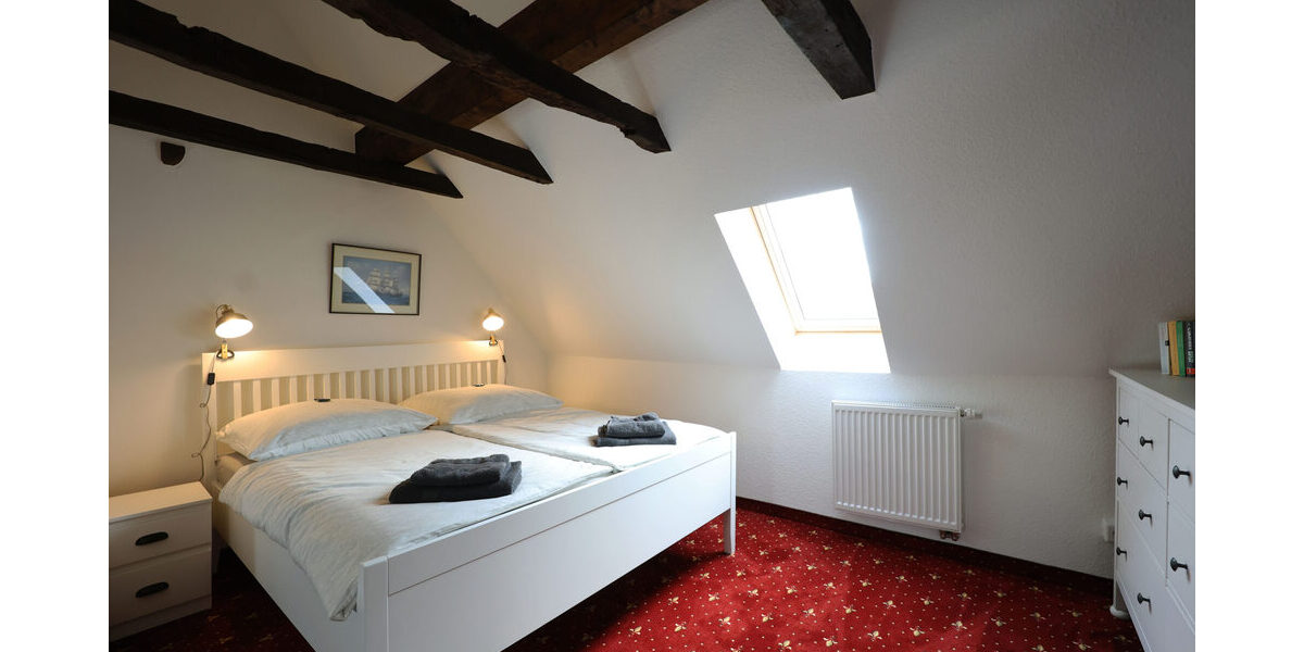 Denkmalgeschütze Dachgeschosswohnung - Zimmer Solingen Central | Angebot:27473657