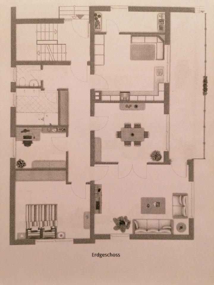 4-Zimmer EG Wohnung (optional mit Halle)