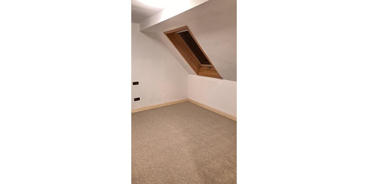 Einfamilienhaus Mainz Bretzenheim - 6 Zimmer, 150 m&sup2;, 1.750&euro; | Angebot:25234615
