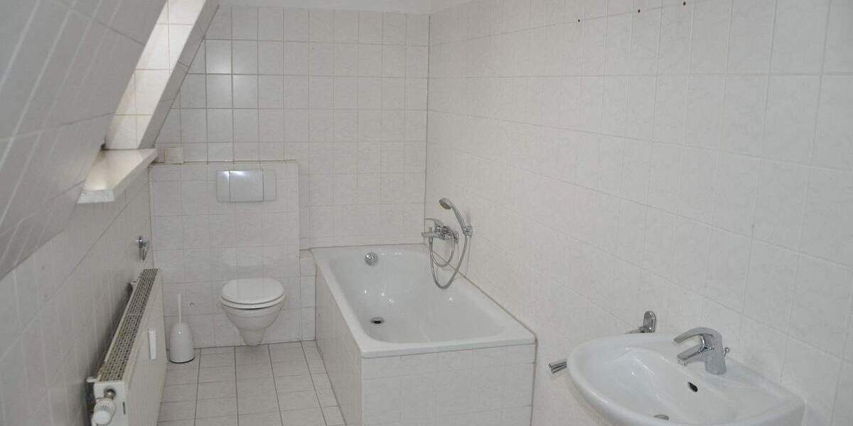 Etagenwohnung Stralsund Altstadt - 2 Zimmer, 105 m&sup2;, 985&euro; | Angebot:24578168