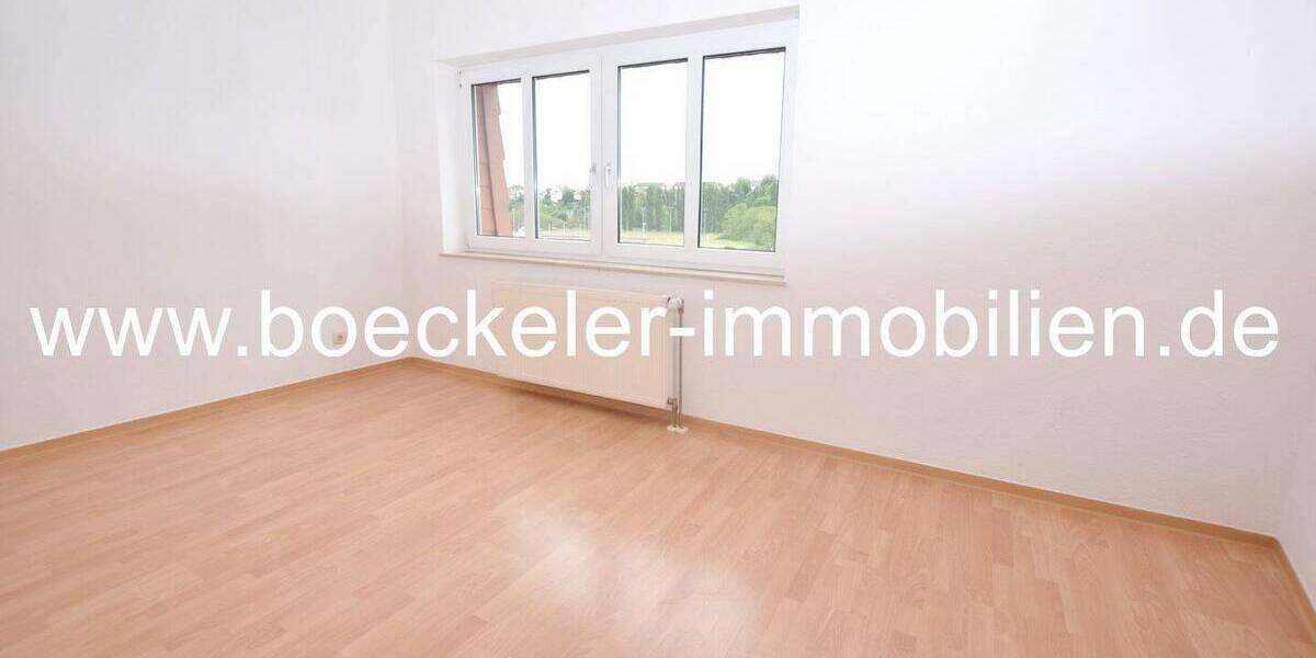 Etagenwohnung Naumburg - 3 Zimmer, 63 m&sup2;, 390&euro; | Angebot:26017630