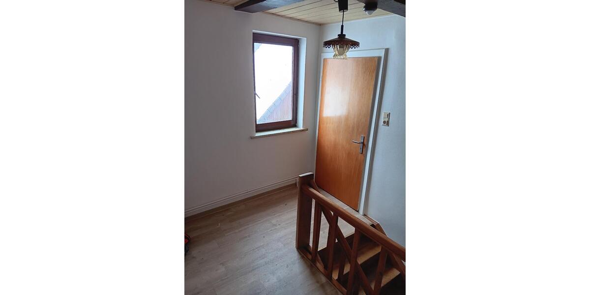 Etagenwohnung Uslar - 4 Zimmer, 110 m&sup2;, 595&euro; | Angebot:24841347