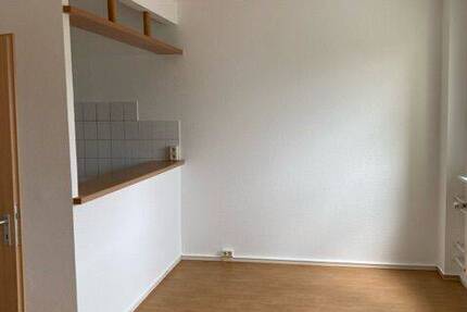 3 Zimmer im 2.OG mit Balkon