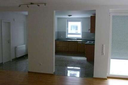 Haus zum Mieten in Kaiserslautern Morlautern 1.400 € 206 m²