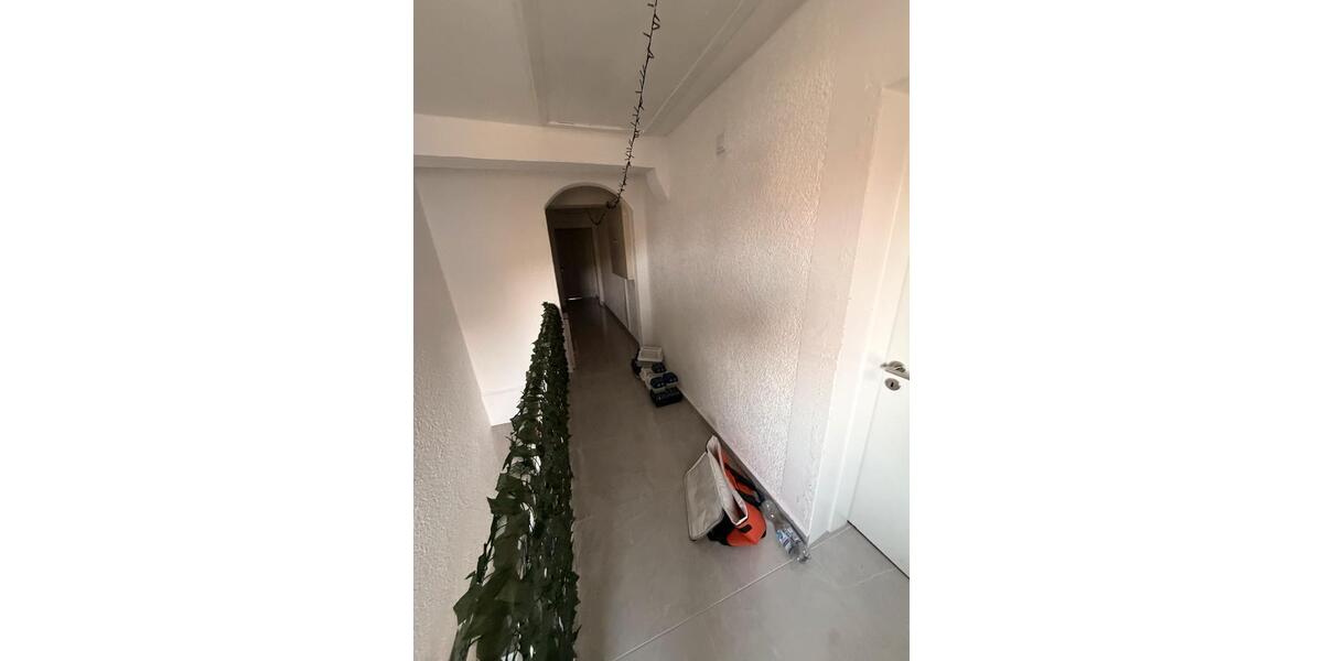 Einfamilienhaus Feldatal - 8 Zimmer, 280 m&sup2;, 1.390&euro; | Angebot:26604948