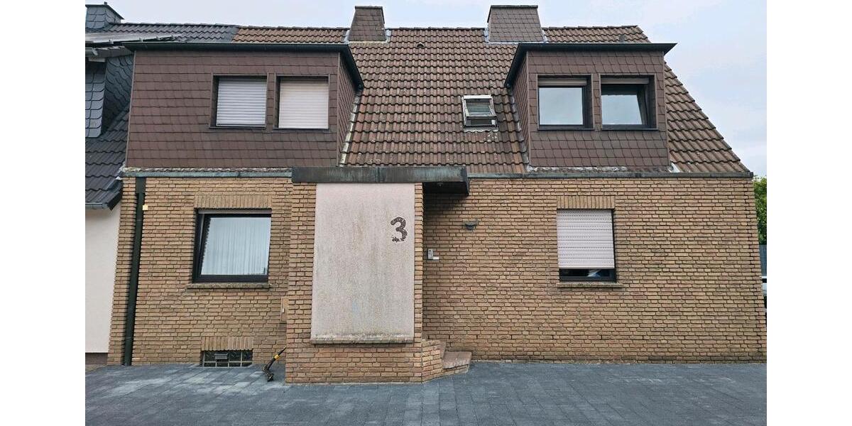 Neu renoviert Wohnung 3 zimmer