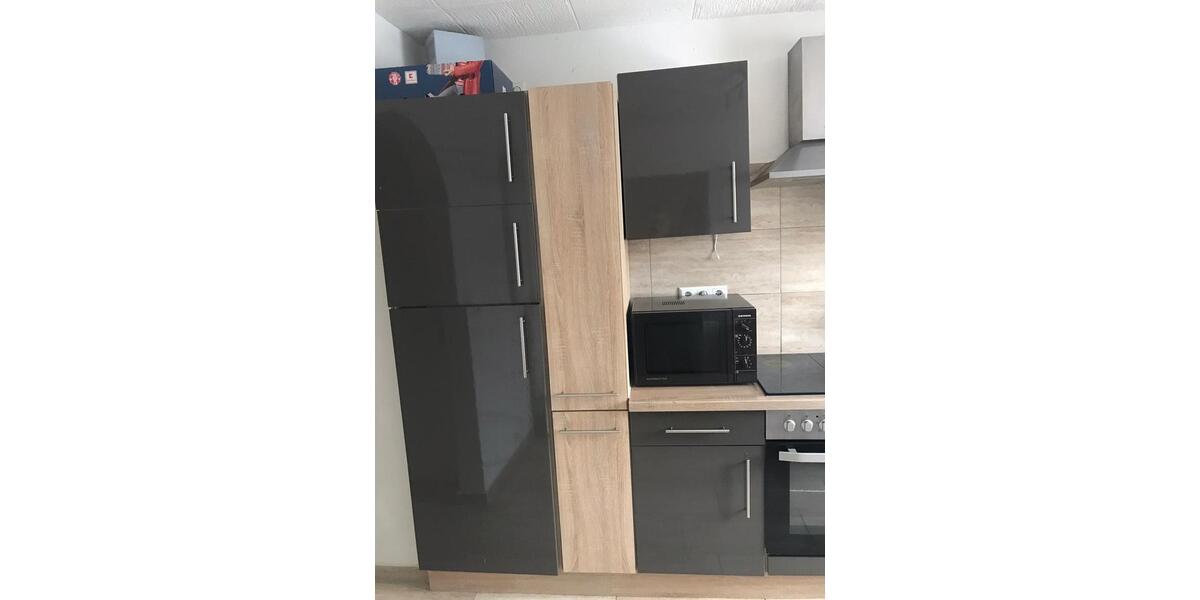 EINFAMILIENHAUS mit GARTEN und Garage zu vermieten 3 zimmer