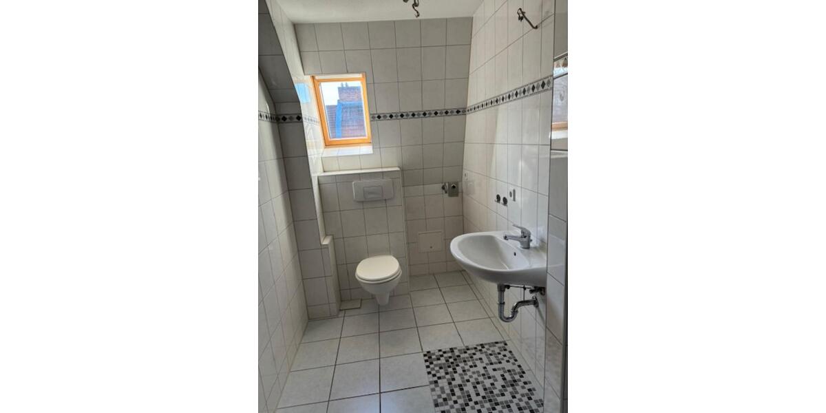 Dachgeschoßwohnung Magdeburg Neue Neustadt - 4 Zimmer, 121 m&sup2;, 847&euro; | Angebot:26411644