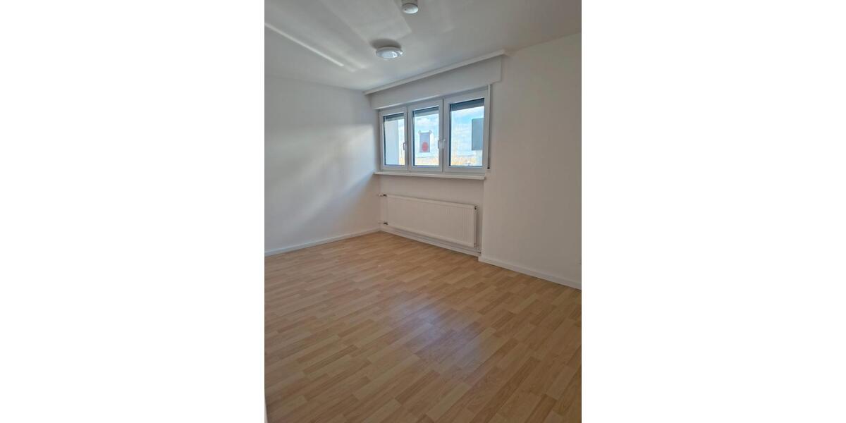 Erdgeschoßwohnung Oberboihingen - 2 Zimmer, 76 m&sup2;, 1.025&euro; | Angebot:26135992