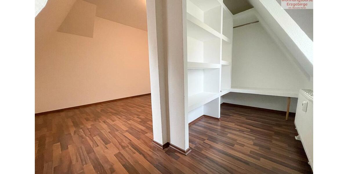 Dachgeschoßwohnung Aue-Bad Schlema Bad Schlema - 3 Zimmer, 79 m&sup2;, 518&euro; | Angebot:20146785