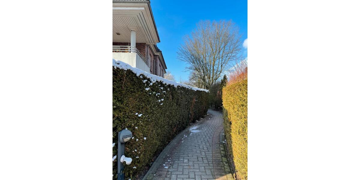 Etagenwohnung Oldenburg Bloherfelde - 2 Zimmer, 81 m&sup2;, 980&euro; | Angebot:25055188