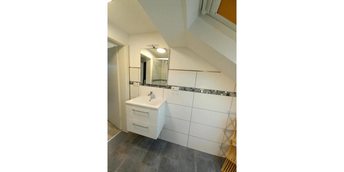 Dachgeschoßwohnung Aldenhoven - 2 Zimmer, 37 m&sup2;, 590&euro; | Angebot:26488141