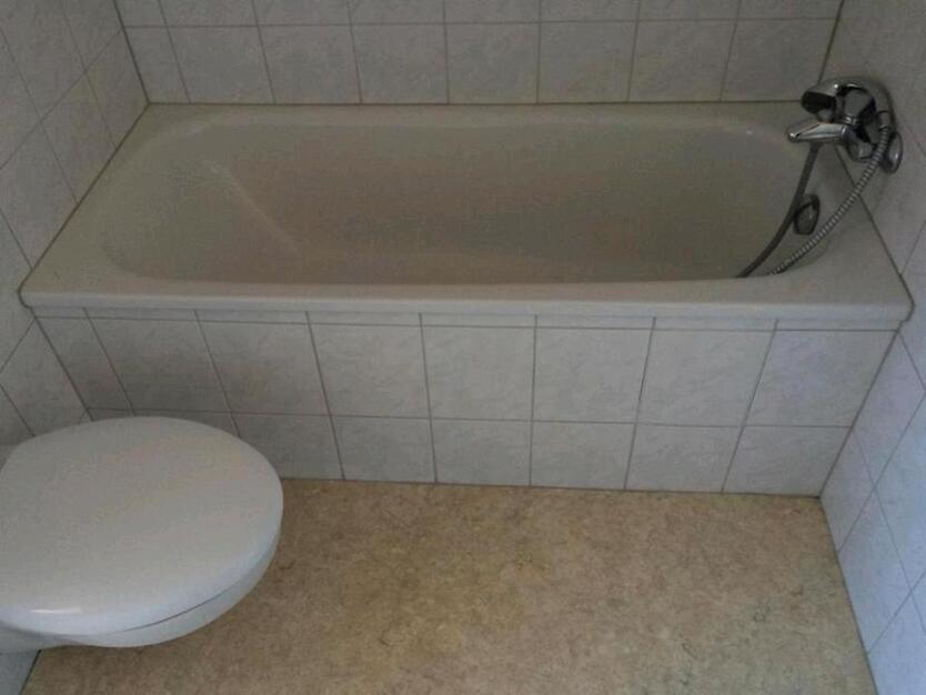 ANFRAGESTOPP Süße DG Wohnung ab Oktober