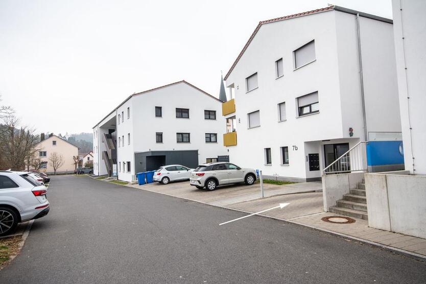 ***CARPORT IN DEINING ZUR MIETE***