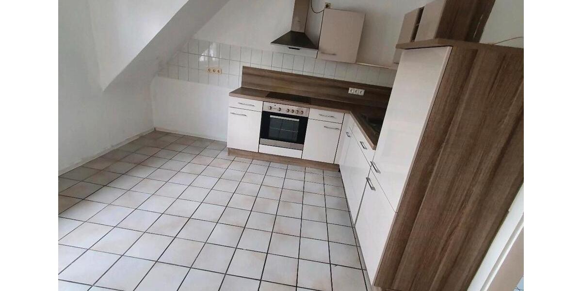 Dachgeschoßwohnung Selters (Taunus) - 3.5 Zimmer, 91 m&sup2;, 830&euro; | Angebot:24573719