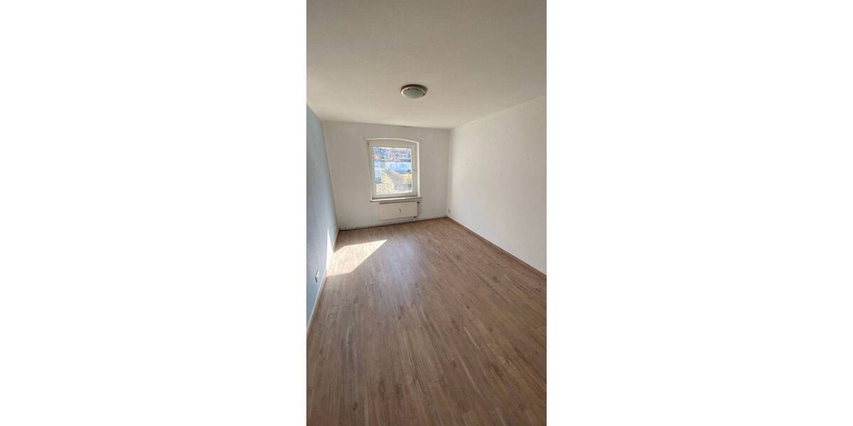Zimmer Schwarzenberg/Erzgeb. Erla - 5 Zimmer, 98 m&sup2;, 543&euro; | Angebot:26018514