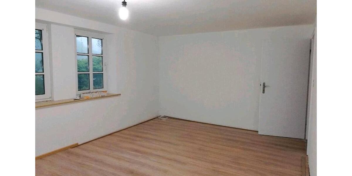 Etagenwohnung Schmallenberg - 3 Zimmer, 89 m&sup2;, 690&euro; | Angebot:26226687